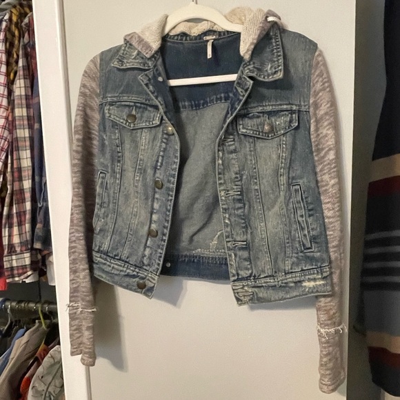 Free People Womens Jean Jacket Hoodie Blue Gray Distressed, Size XS - Picture 5 of 9